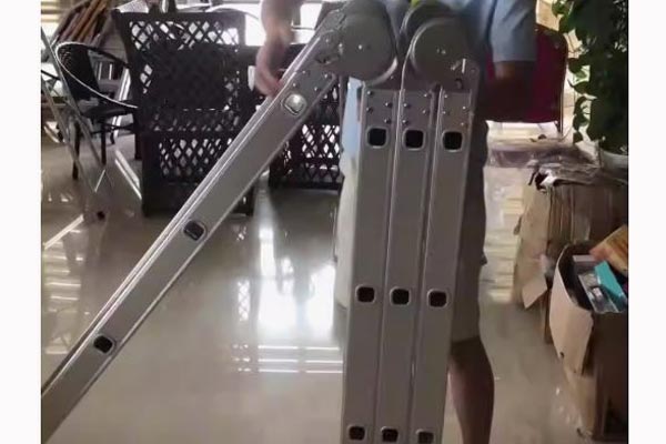 نردبان تاشو آلومینیومی